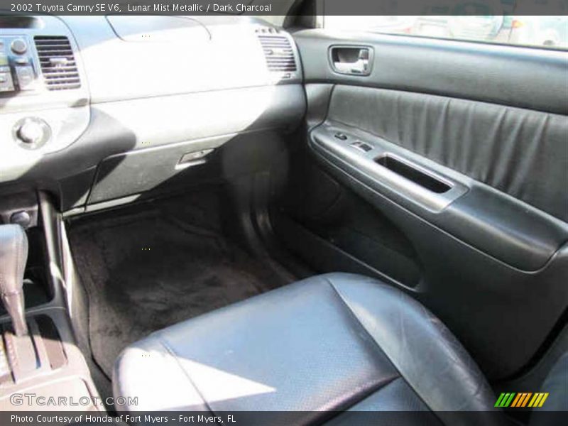 Lunar Mist Metallic / Dark Charcoal 2002 Toyota Camry SE V6
