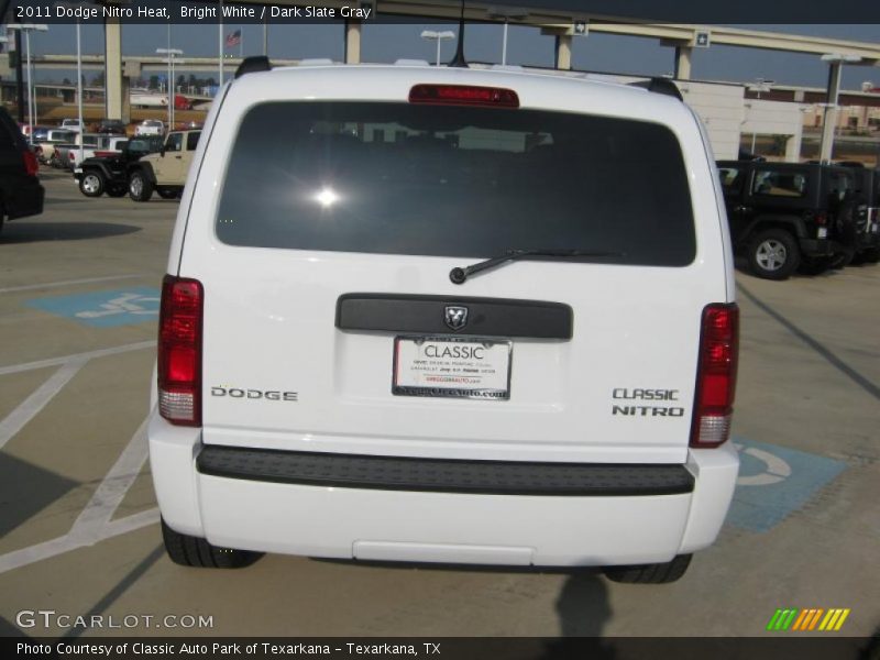 Bright White / Dark Slate Gray 2011 Dodge Nitro Heat