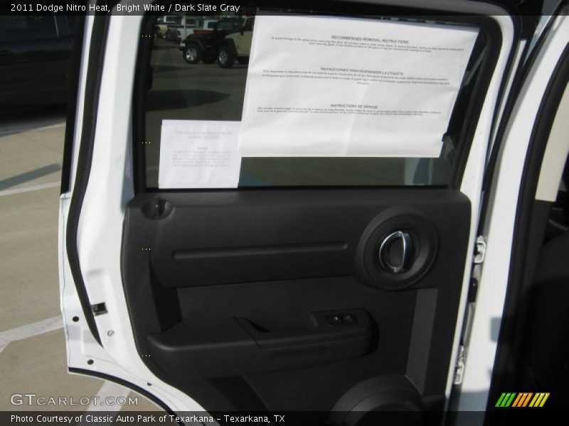 Bright White / Dark Slate Gray 2011 Dodge Nitro Heat