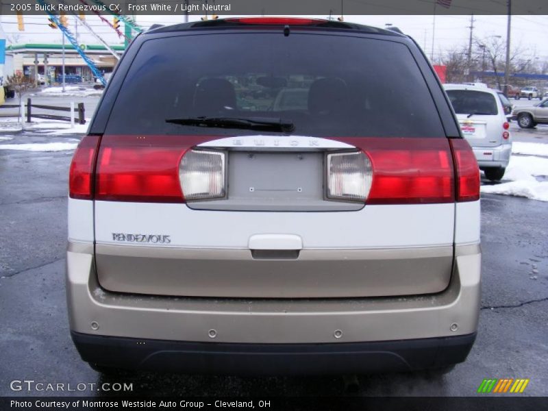 Frost White / Light Neutral 2005 Buick Rendezvous CX