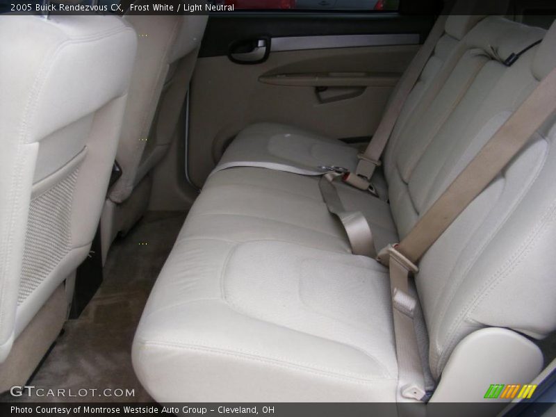 Frost White / Light Neutral 2005 Buick Rendezvous CX