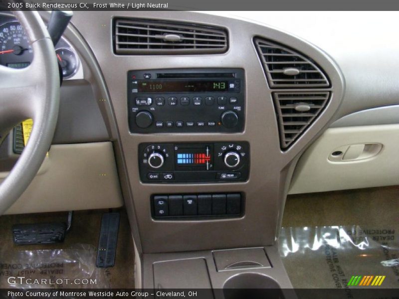 Frost White / Light Neutral 2005 Buick Rendezvous CX