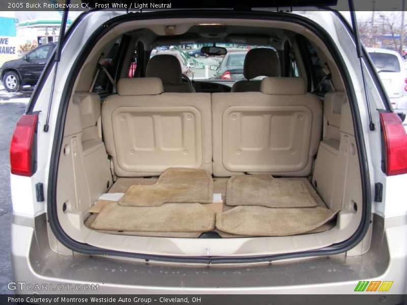 Frost White / Light Neutral 2005 Buick Rendezvous CX
