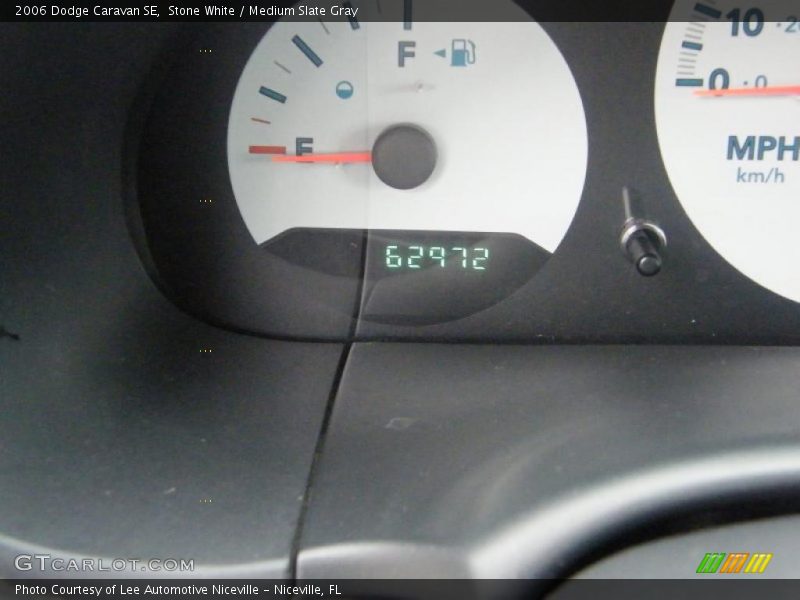 Stone White / Medium Slate Gray 2006 Dodge Caravan SE