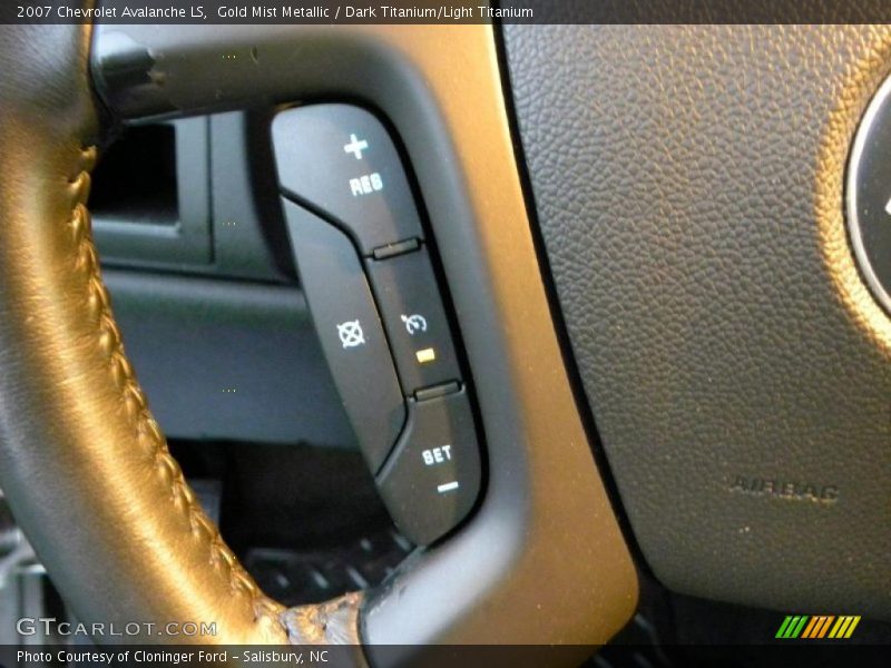 Gold Mist Metallic / Dark Titanium/Light Titanium 2007 Chevrolet Avalanche LS