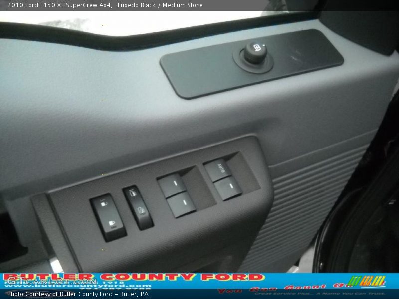 Tuxedo Black / Medium Stone 2010 Ford F150 XL SuperCrew 4x4