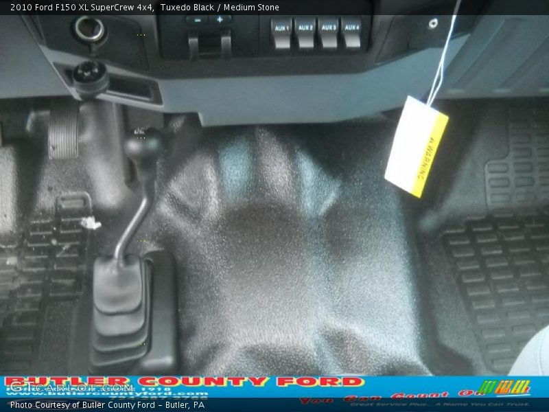 Tuxedo Black / Medium Stone 2010 Ford F150 XL SuperCrew 4x4