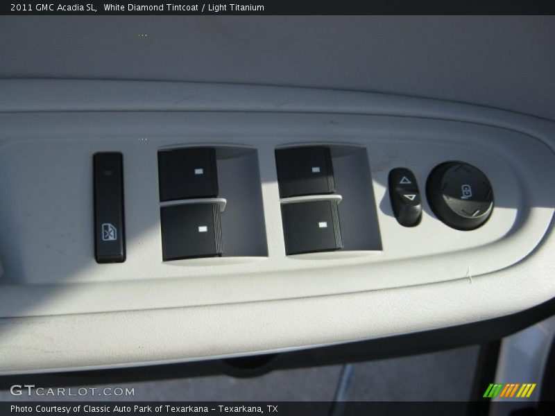 White Diamond Tintcoat / Light Titanium 2011 GMC Acadia SL