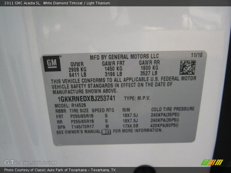 White Diamond Tintcoat / Light Titanium 2011 GMC Acadia SL