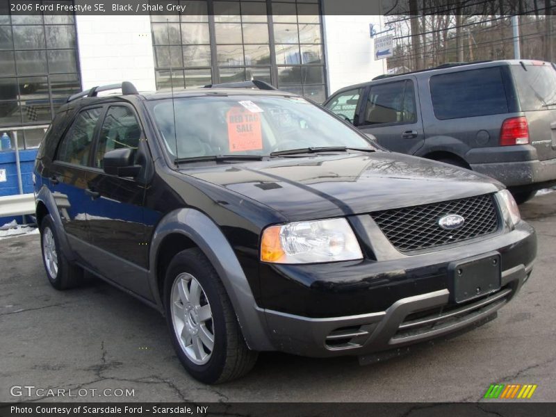 Black / Shale Grey 2006 Ford Freestyle SE