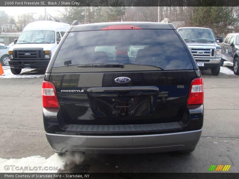 Black / Shale Grey 2006 Ford Freestyle SE