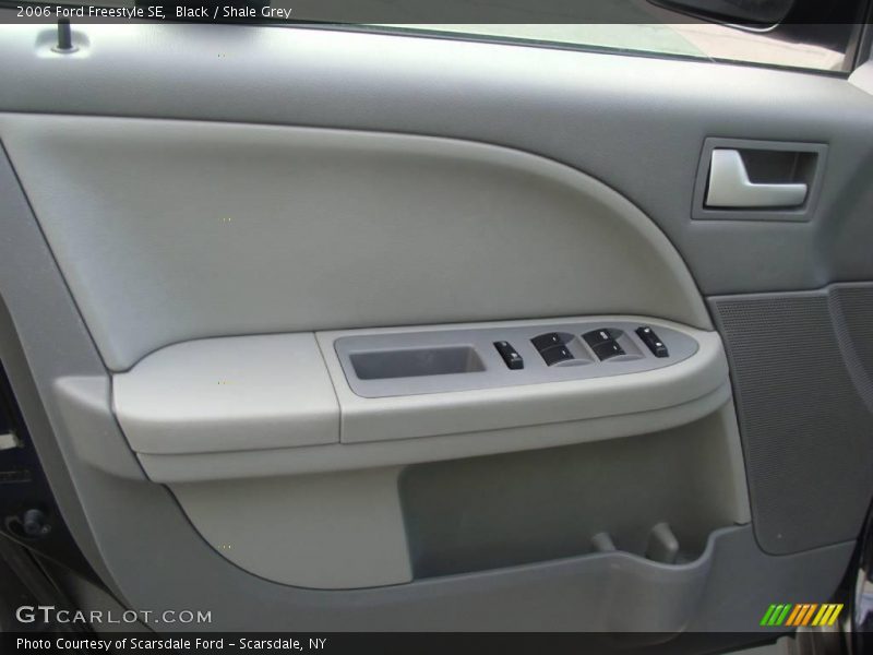 Black / Shale Grey 2006 Ford Freestyle SE