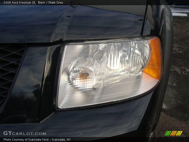 Black / Shale Grey 2006 Ford Freestyle SE