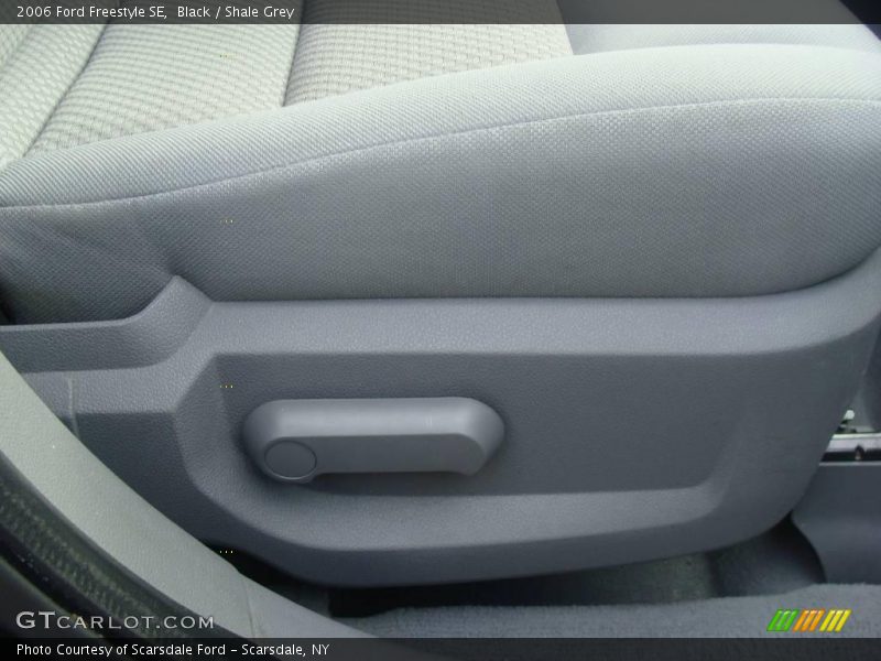 Black / Shale Grey 2006 Ford Freestyle SE