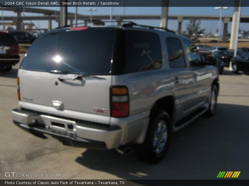 Silver Birch Metallic / Sandstone 2004 GMC Yukon Denali AWD