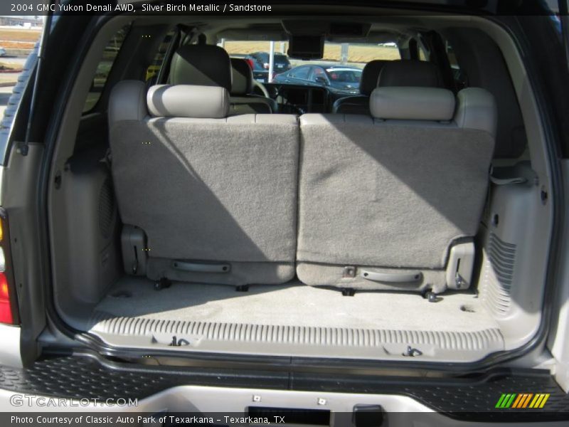 Silver Birch Metallic / Sandstone 2004 GMC Yukon Denali AWD