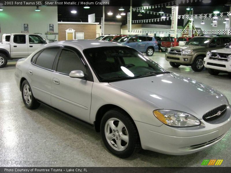Silver Frost Metallic / Medium Graphite 2003 Ford Taurus SES