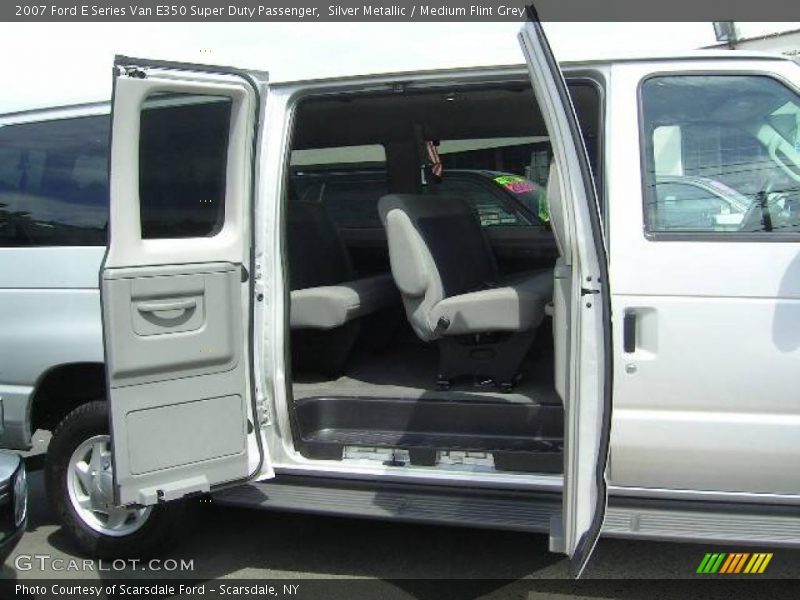 Silver Metallic / Medium Flint Grey 2007 Ford E Series Van E350 Super Duty Passenger