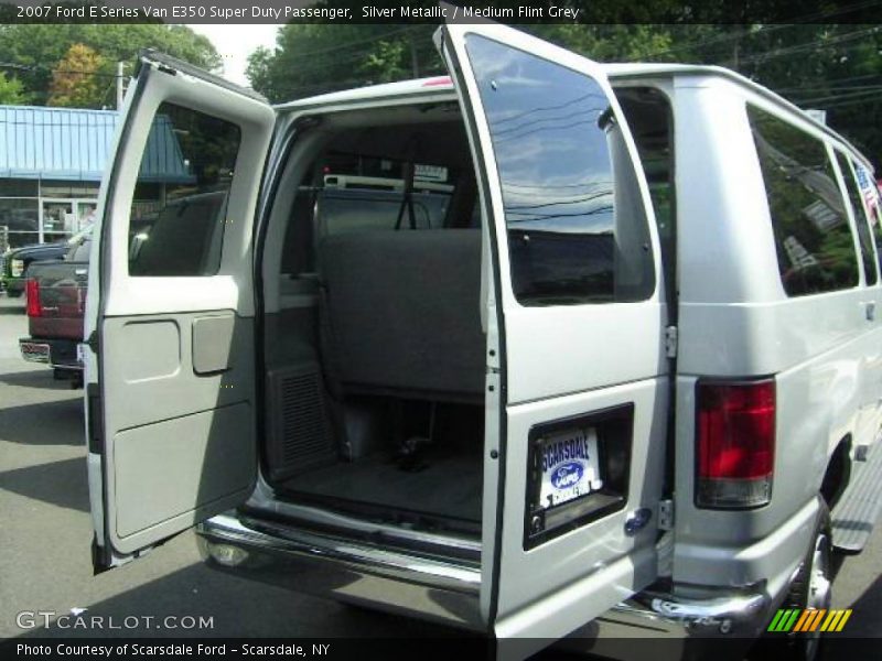 Silver Metallic / Medium Flint Grey 2007 Ford E Series Van E350 Super Duty Passenger