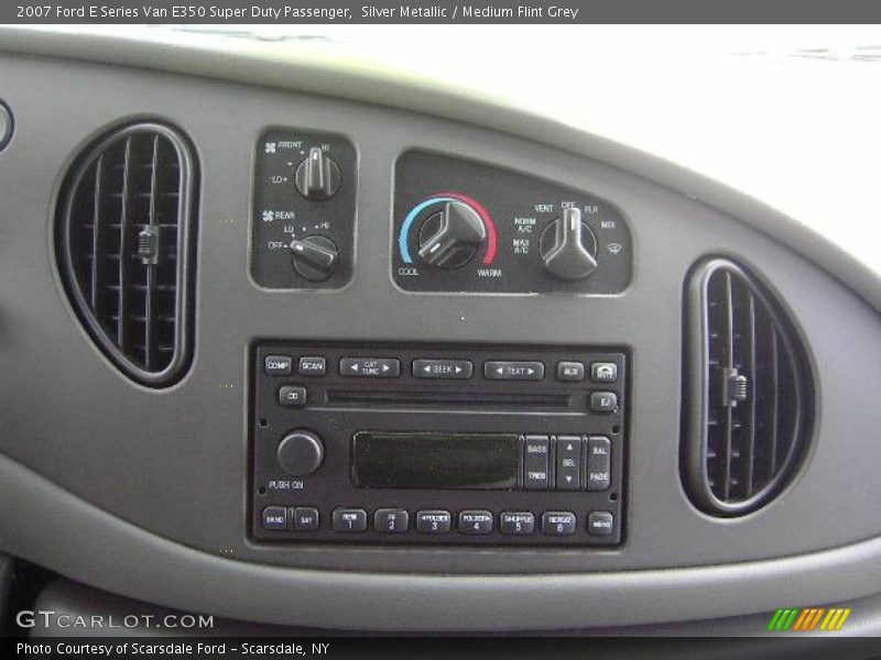 Silver Metallic / Medium Flint Grey 2007 Ford E Series Van E350 Super Duty Passenger