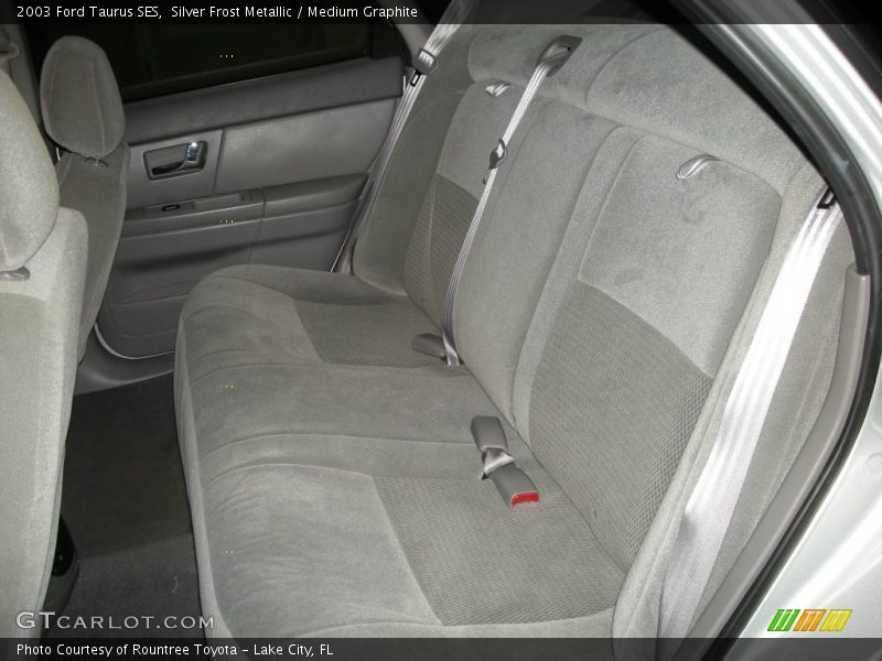 Silver Frost Metallic / Medium Graphite 2003 Ford Taurus SES