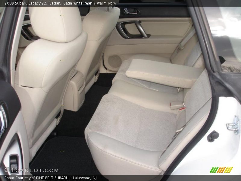  2009 Legacy 2.5i Sedan Warm Ivory Interior