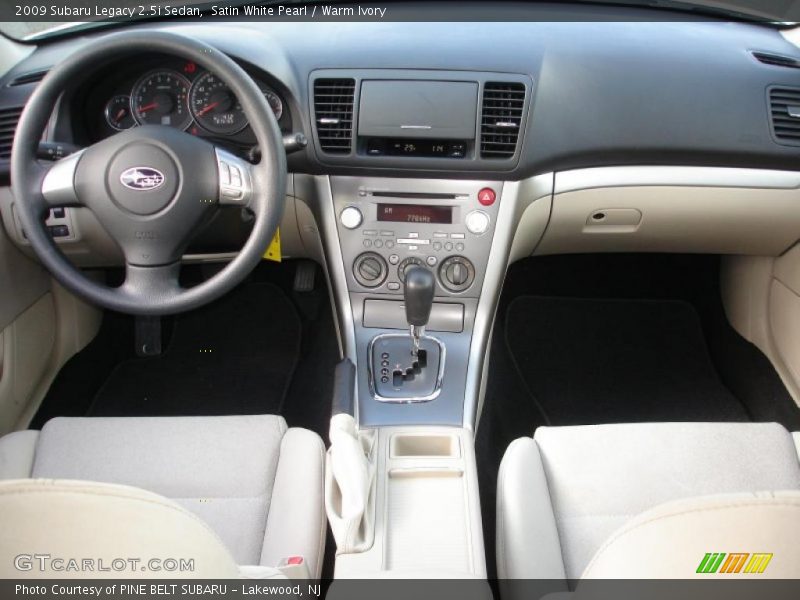 Dashboard of 2009 Legacy 2.5i Sedan