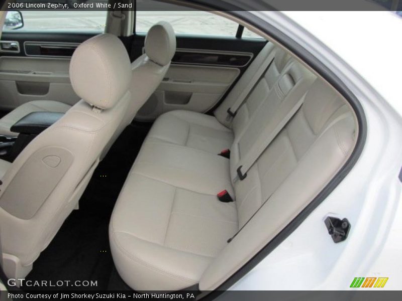 Oxford White / Sand 2006 Lincoln Zephyr