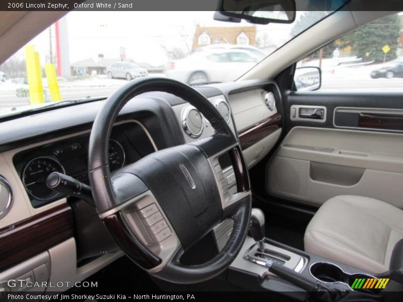 Oxford White / Sand 2006 Lincoln Zephyr