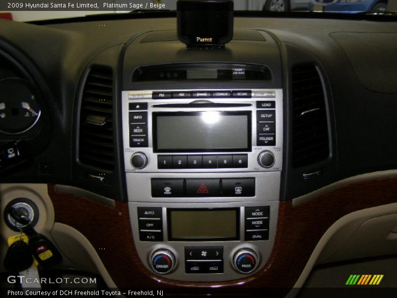Controls of 2009 Santa Fe Limited