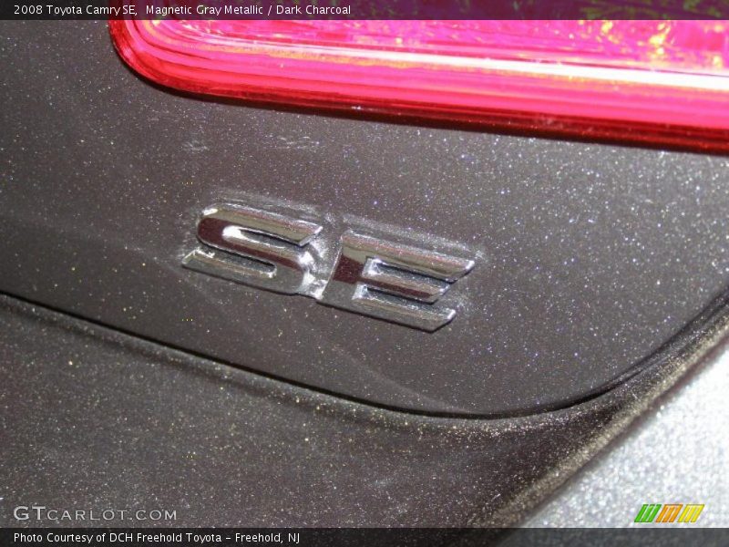Magnetic Gray Metallic / Dark Charcoal 2008 Toyota Camry SE