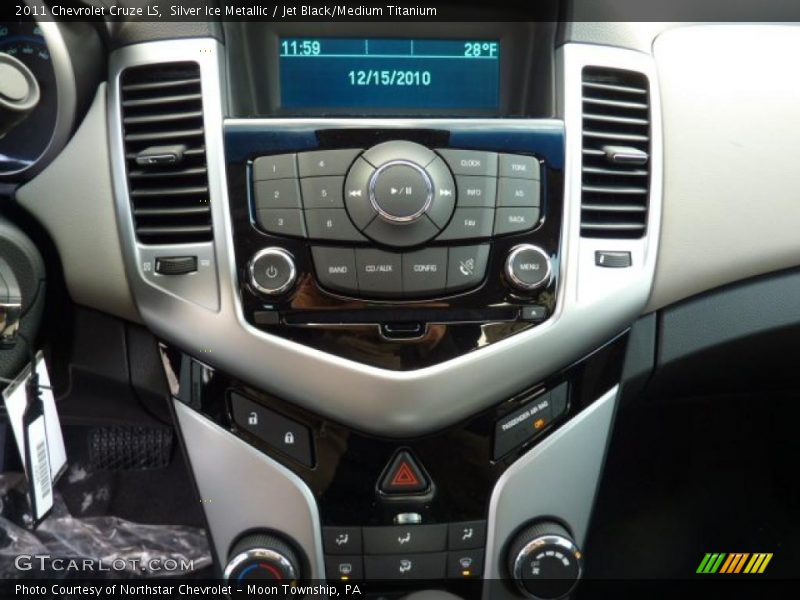 Silver Ice Metallic / Jet Black/Medium Titanium 2011 Chevrolet Cruze LS