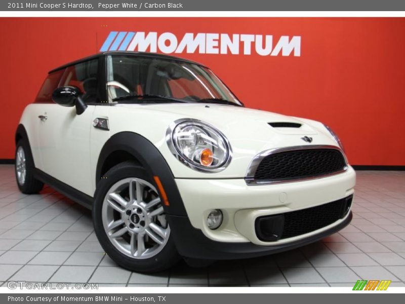 Pepper White / Carbon Black 2011 Mini Cooper S Hardtop