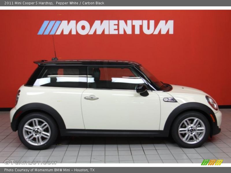 Pepper White / Carbon Black 2011 Mini Cooper S Hardtop