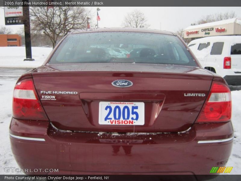 Merlot Metallic / Black 2005 Ford Five Hundred Limited