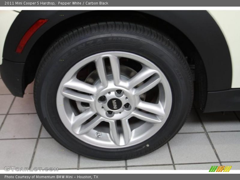 Pepper White / Carbon Black 2011 Mini Cooper S Hardtop