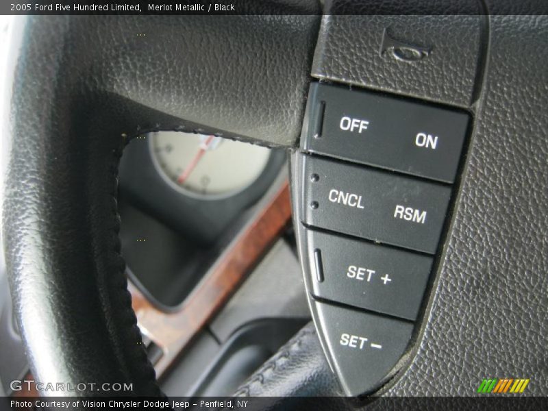 Merlot Metallic / Black 2005 Ford Five Hundred Limited