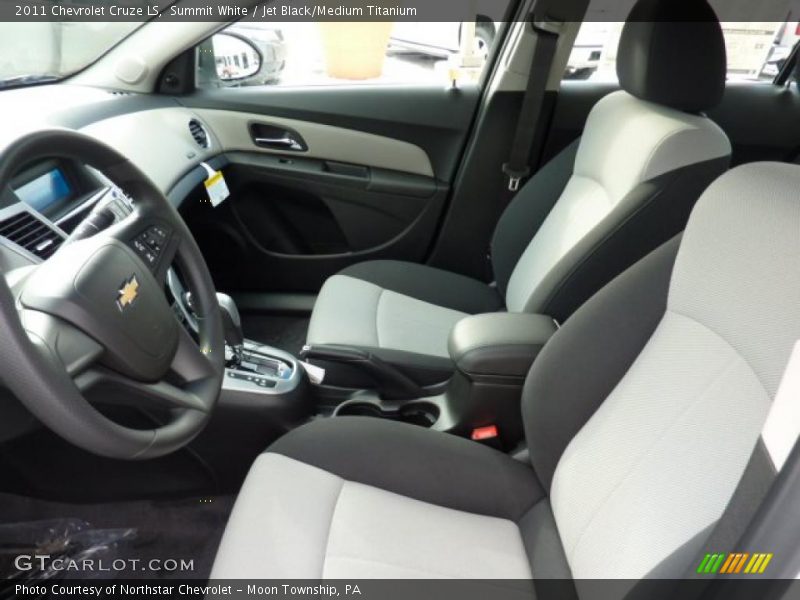 Summit White / Jet Black/Medium Titanium 2011 Chevrolet Cruze LS