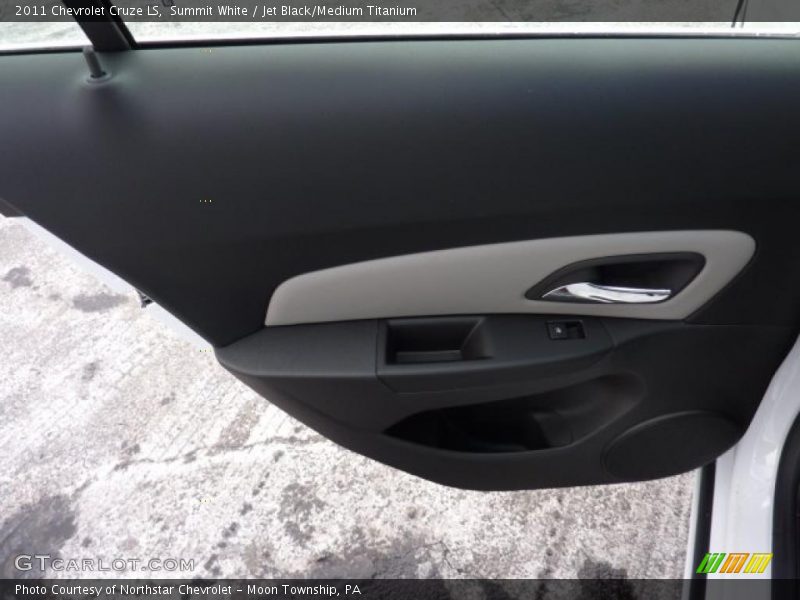 Summit White / Jet Black/Medium Titanium 2011 Chevrolet Cruze LS