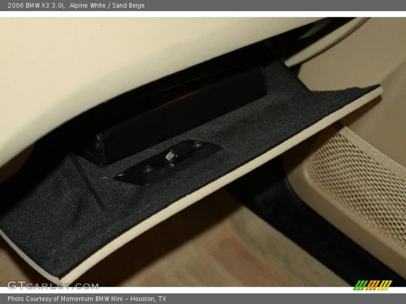 Alpine White / Sand Beige 2006 BMW X3 3.0i