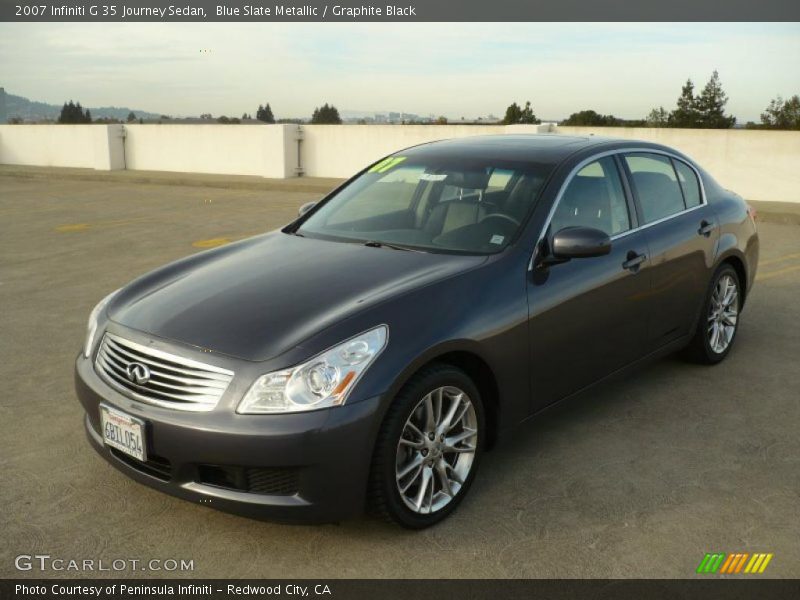 Front 3/4 View of 2007 G 35 Journey Sedan