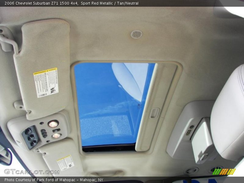 Sunroof of 2006 Suburban Z71 1500 4x4