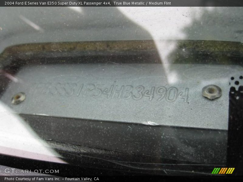 True Blue Metallic / Medium Flint 2004 Ford E Series Van E350 Super Duty XL Passenger 4x4