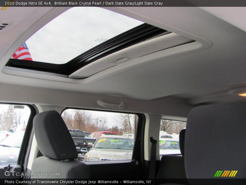 Brilliant Black Crystal Pearl / Dark Slate Gray/Light Slate Gray 2010 Dodge Nitro SE 4x4