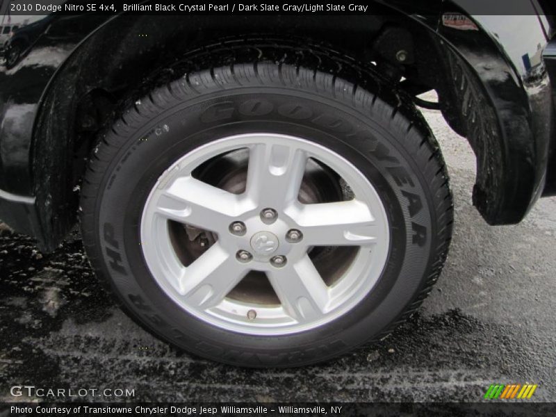 Brilliant Black Crystal Pearl / Dark Slate Gray/Light Slate Gray 2010 Dodge Nitro SE 4x4