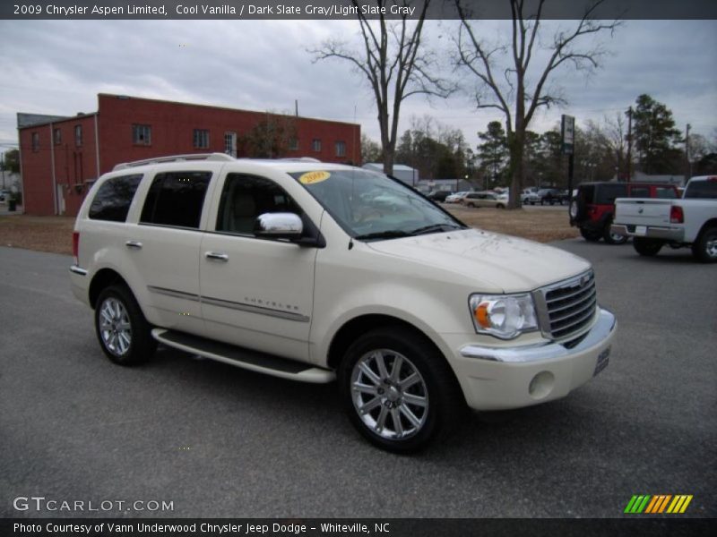 Cool Vanilla / Dark Slate Gray/Light Slate Gray 2009 Chrysler Aspen Limited