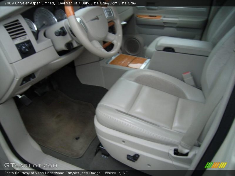 Cool Vanilla / Dark Slate Gray/Light Slate Gray 2009 Chrysler Aspen Limited