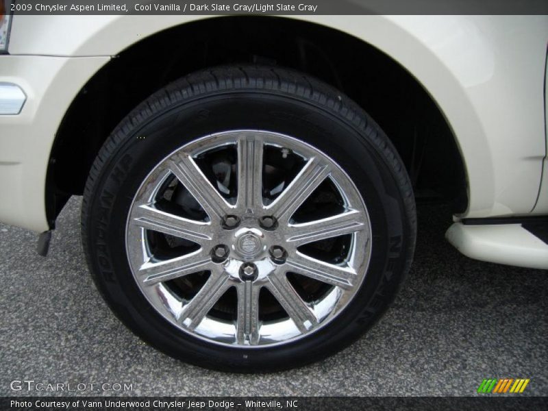 Cool Vanilla / Dark Slate Gray/Light Slate Gray 2009 Chrysler Aspen Limited