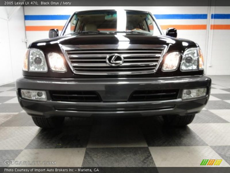 Black Onyx / Ivory 2005 Lexus LX 470