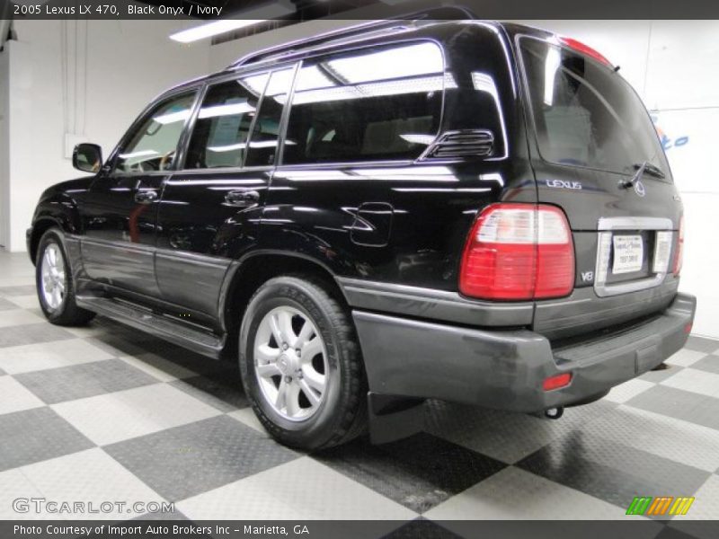 Black Onyx / Ivory 2005 Lexus LX 470